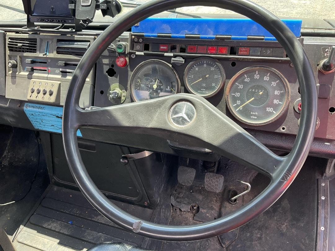 Photo '14' of Mercedes-Benz U1700L Flat Deck Photo '14' of Mercedes-Benz U1700L Flat Deck