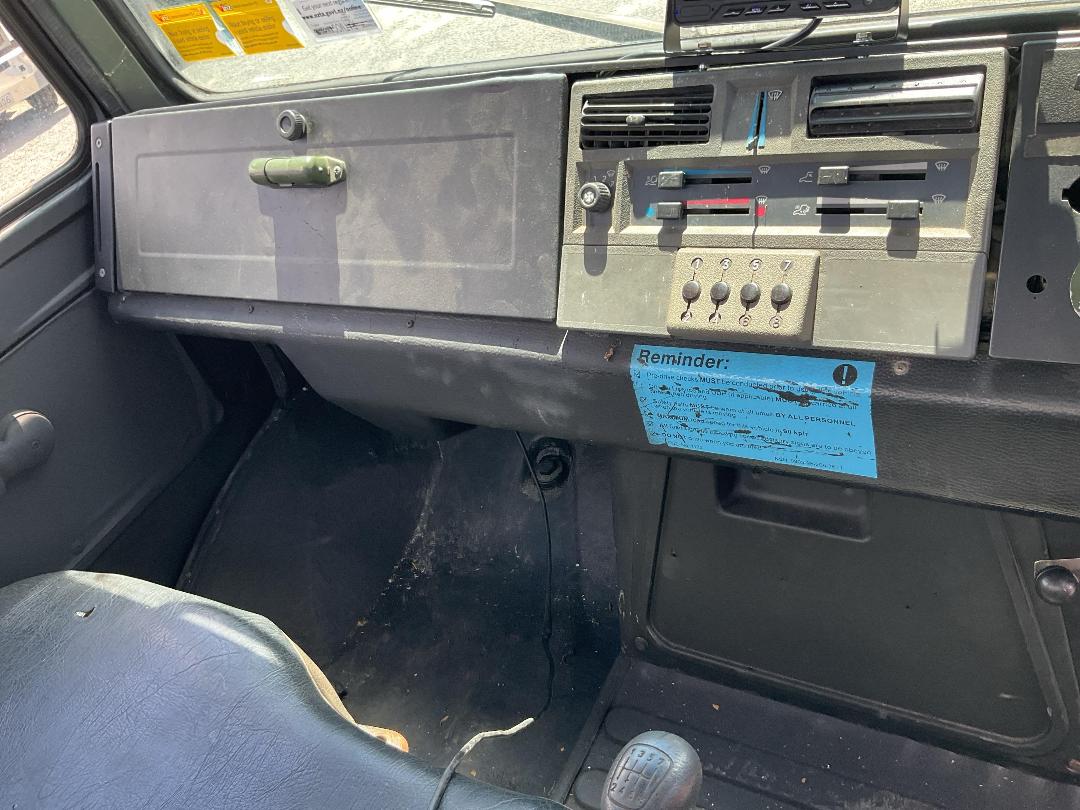 Photo '17' of Mercedes-Benz U1700L Flat Deck Photo '17' of Mercedes-Benz U1700L Flat Deck