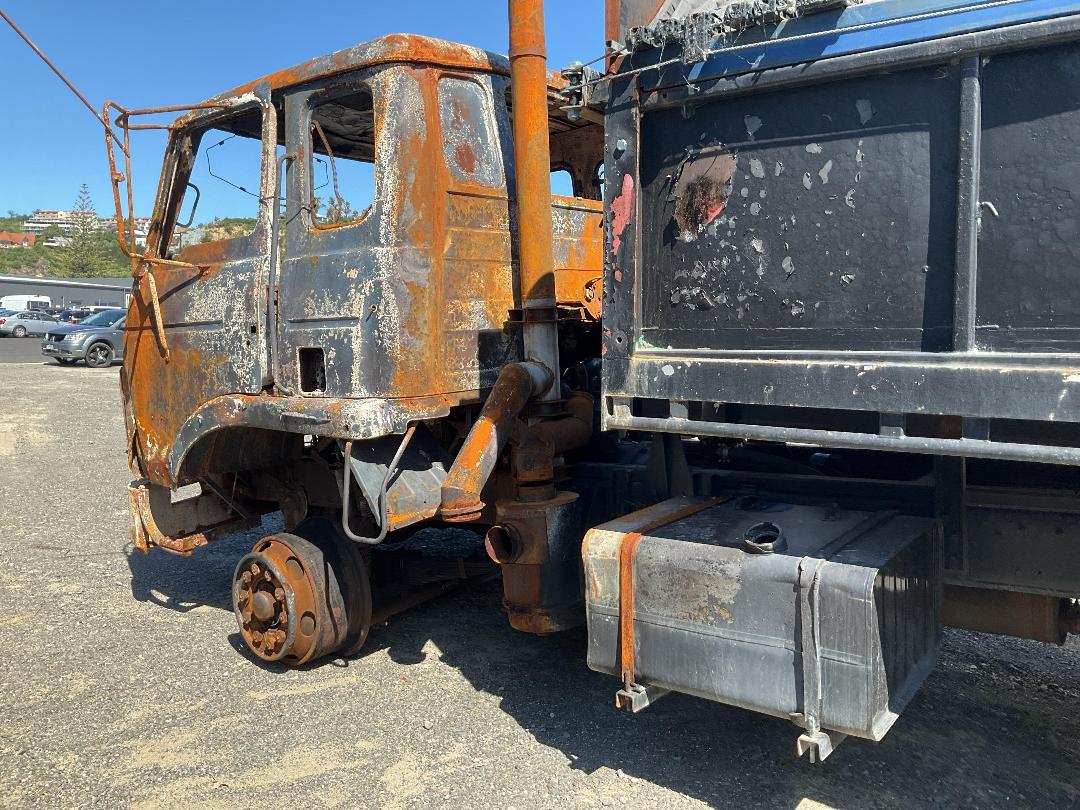 Photo '16' of Nissan CW20 Tipper