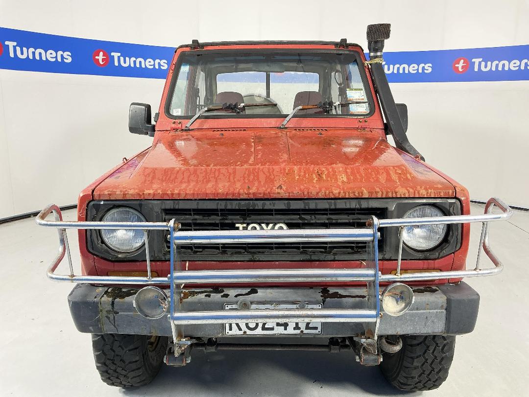 Photo '2' of Toyota Blizzard LX Photo '2' of Toyota Blizzard LX