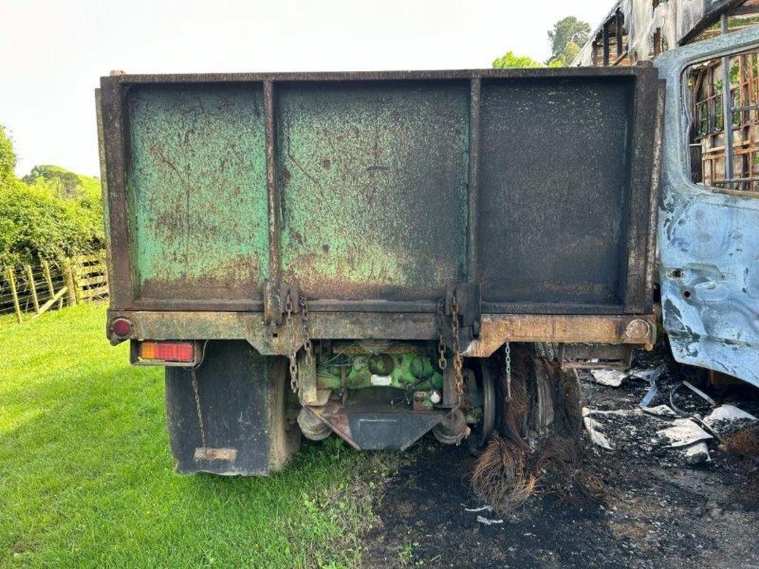 Photo '4' of Nissan CWA45 Tipper Photo '4' of Nissan CWA45 Tipper