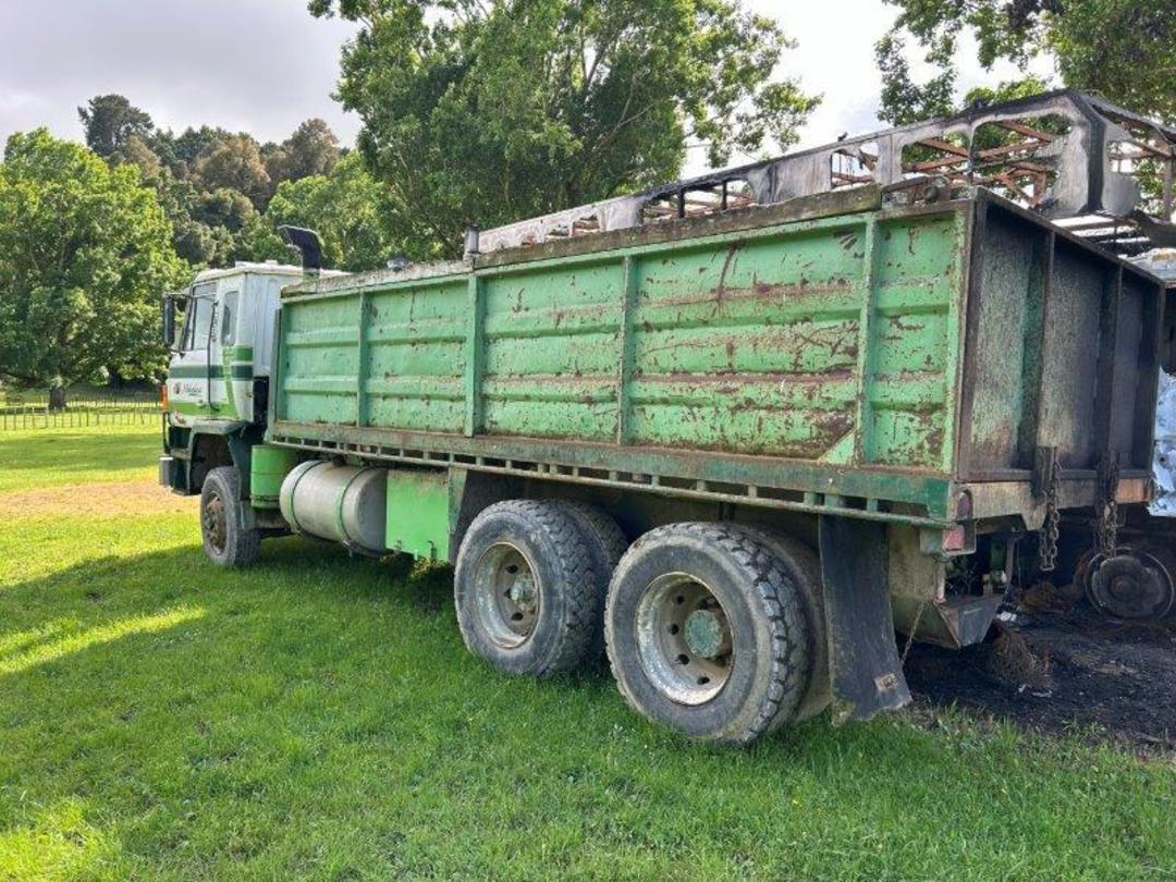 Photo '3' of Nissan CWA45 Tipper Photo '3' of Nissan CWA45 Tipper