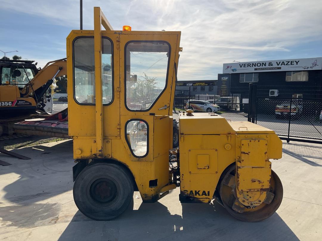 Photo '6' of Sakai SW40 Roller