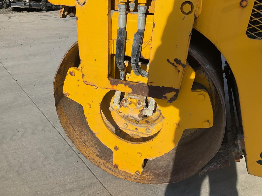 Photo '12' of Sakai SW40 Roller