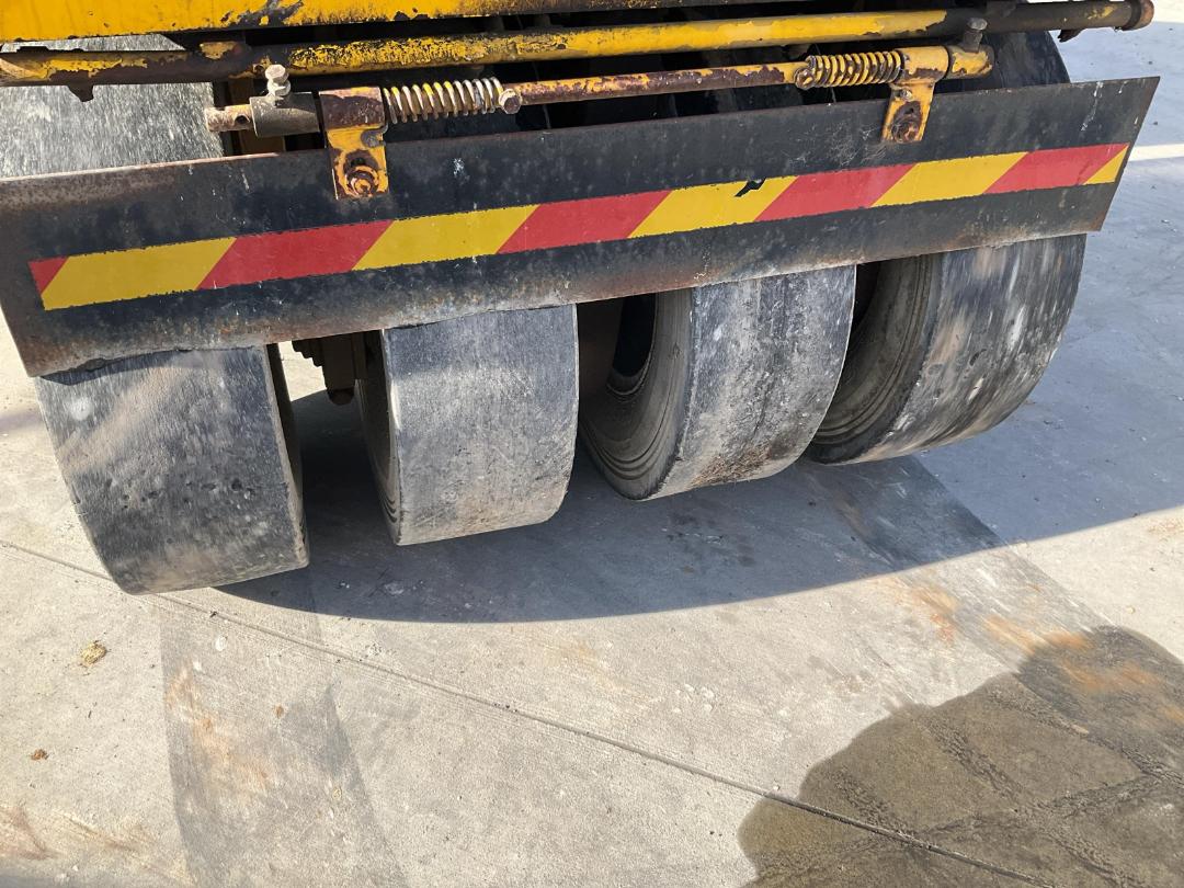 Photo '19' of Sakai SW40 Roller