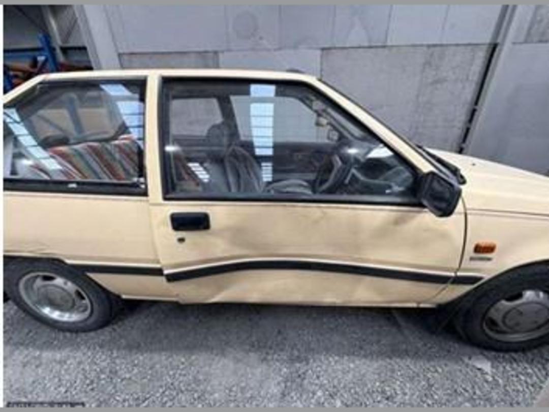 Photo '5' of Mitsubishi Mirage GL