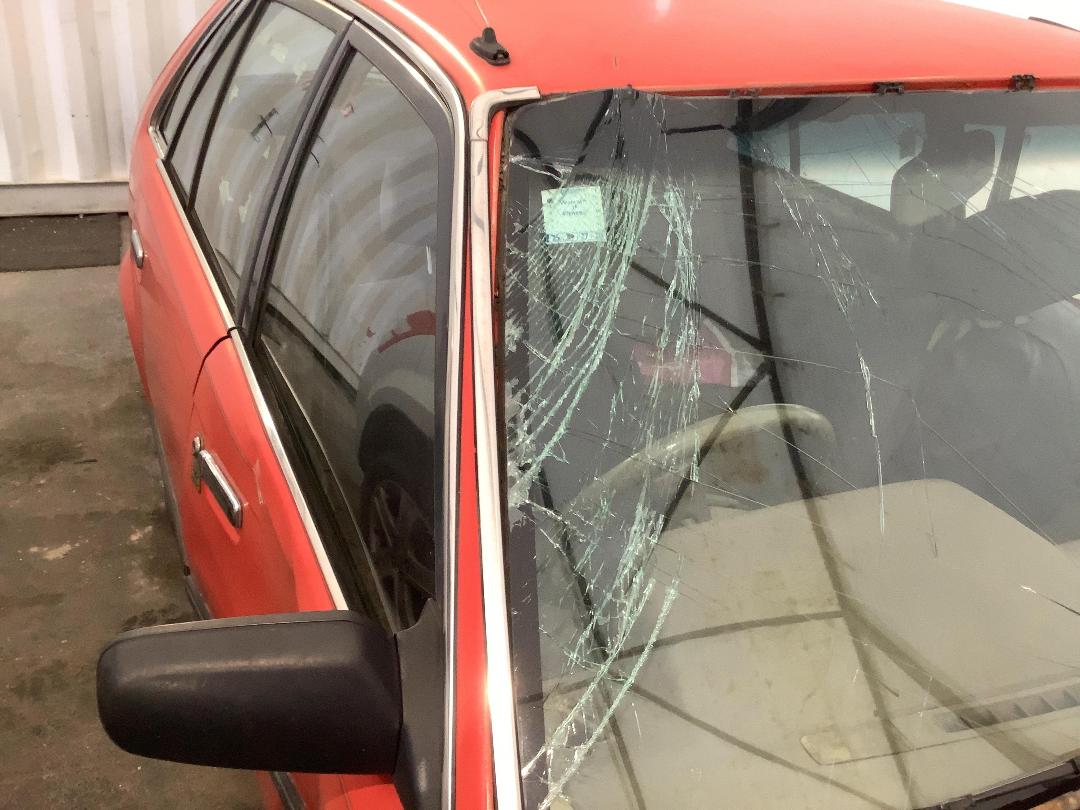 Photo '4' of Mazda 323 LX Hatch Photo '4' of Mazda 323 LX Hatch