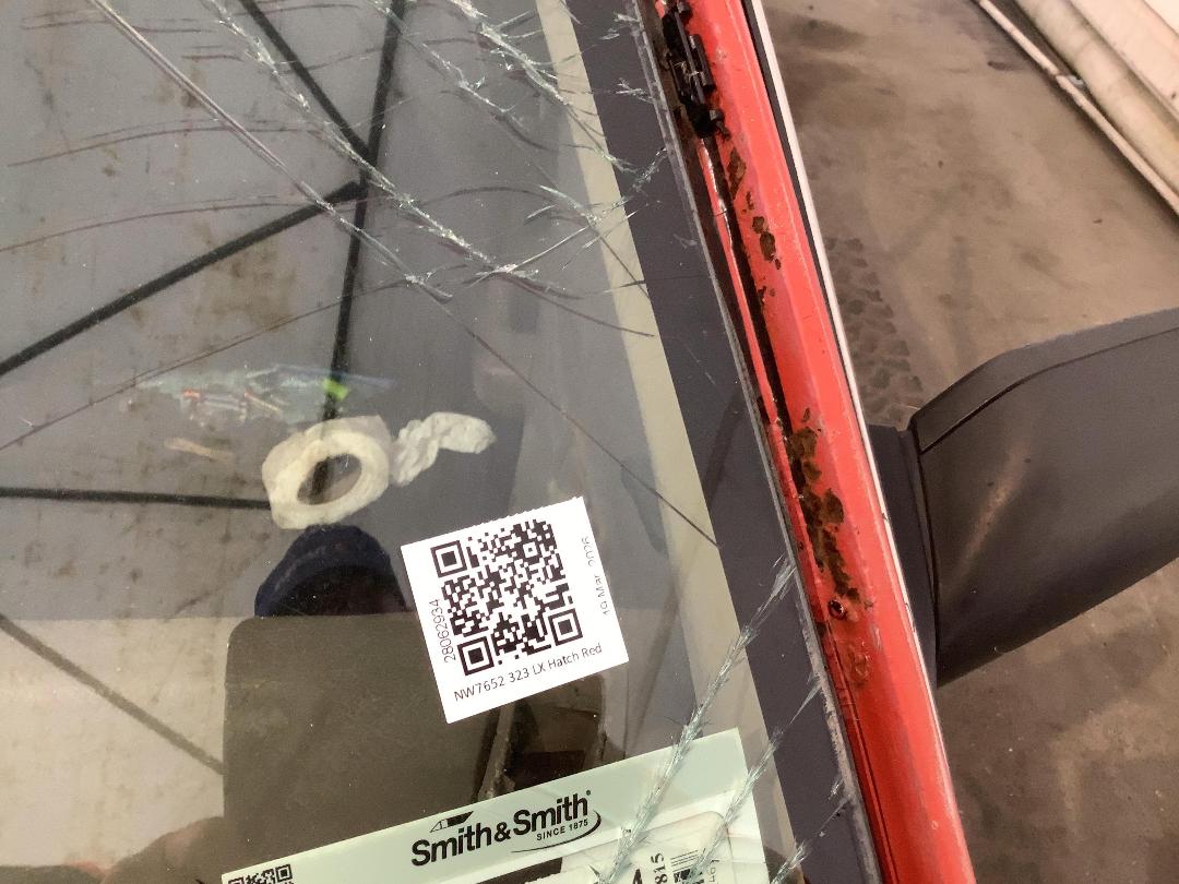 Photo '15' of Mazda 323 LX Hatch Photo '15' of Mazda 323 LX Hatch