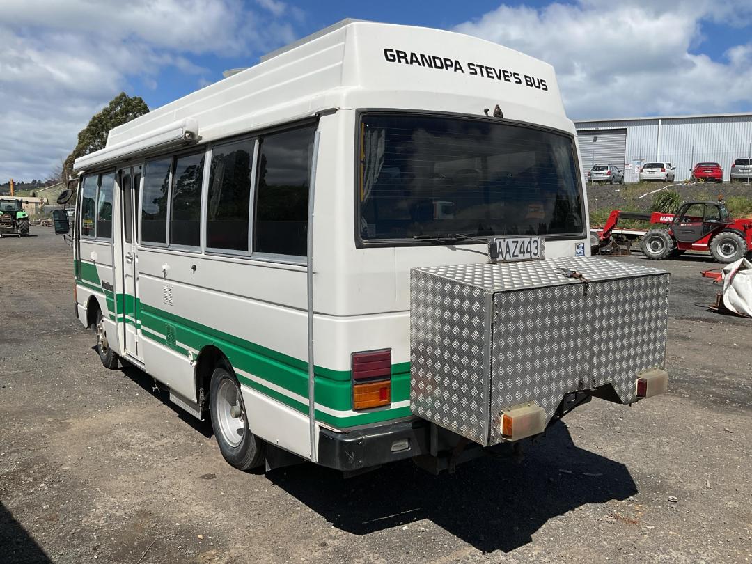 Photo '5' of Nissan Civilian Motorhome Photo '5' of Nissan Civilian Motorhome