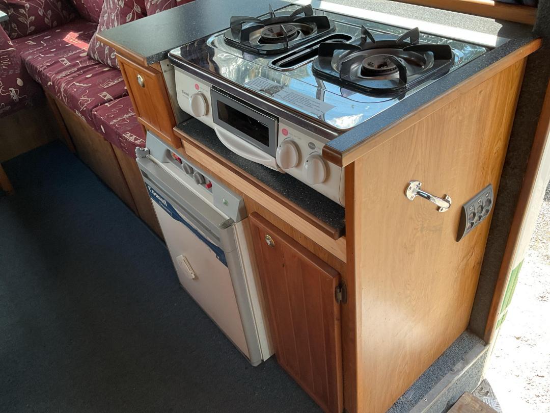 Photo '21' of Nissan Civilian Motorhome Photo '21' of Nissan Civilian Motorhome