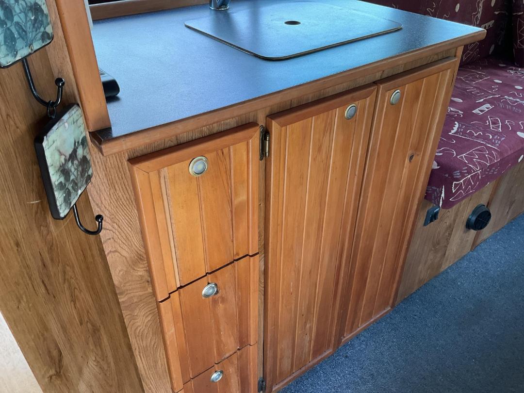 Photo '22' of Nissan Civilian Motorhome Photo '22' of Nissan Civilian Motorhome