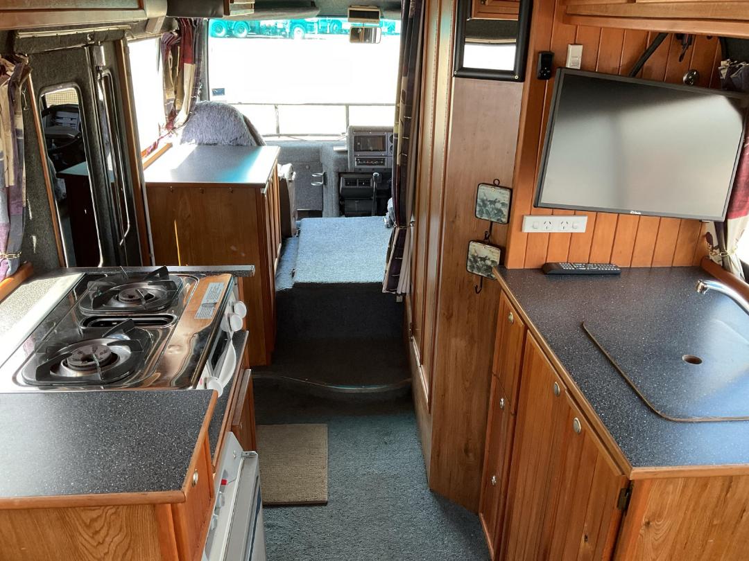 Photo '23' of Nissan Civilian Motorhome Photo '23' of Nissan Civilian Motorhome