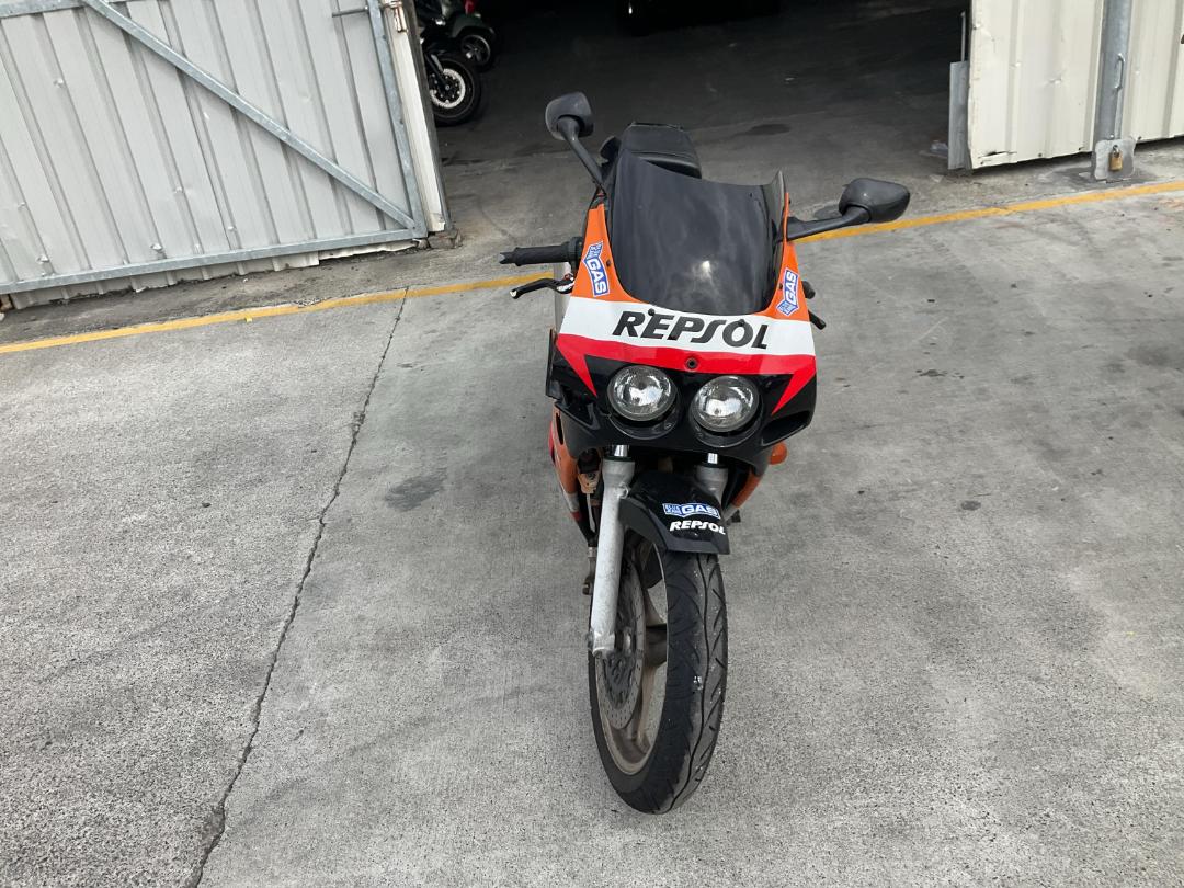 Photo '3' of Honda CBR 250