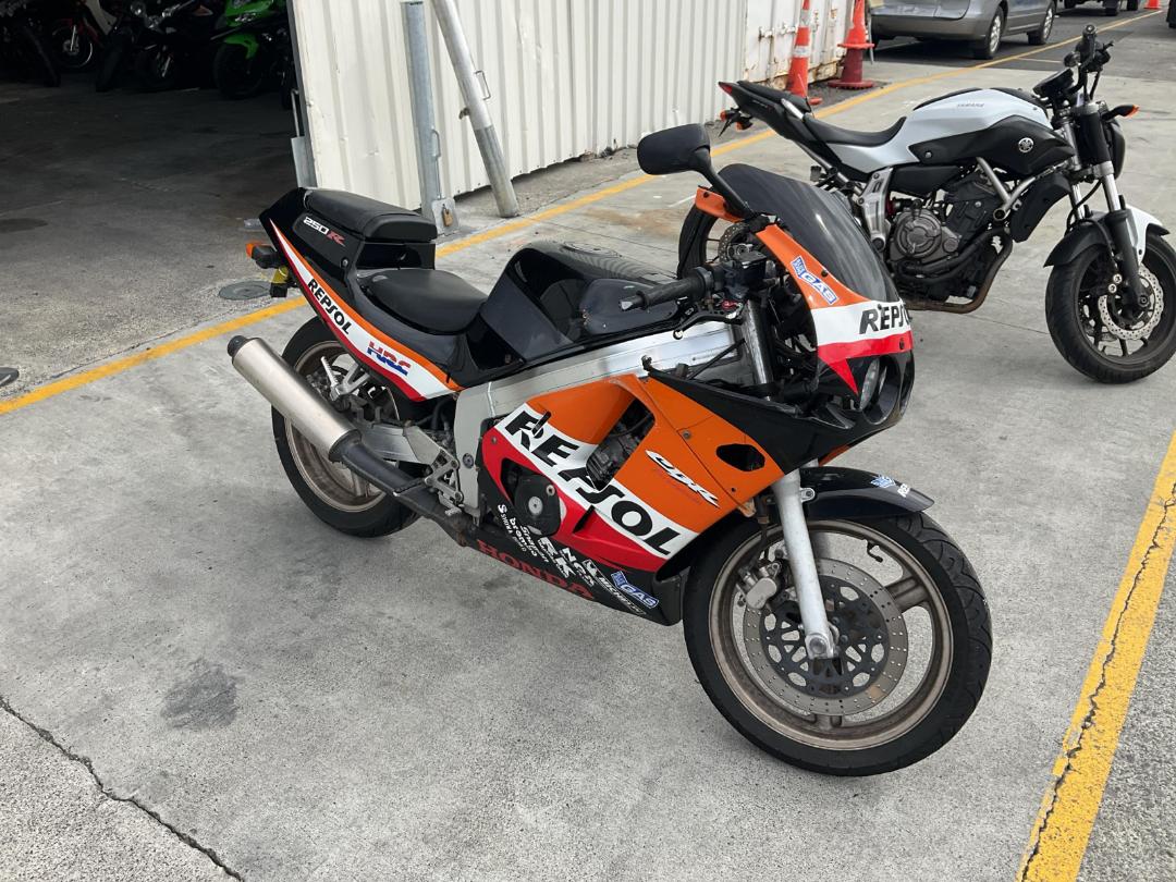 Photo '2' of Honda CBR 250