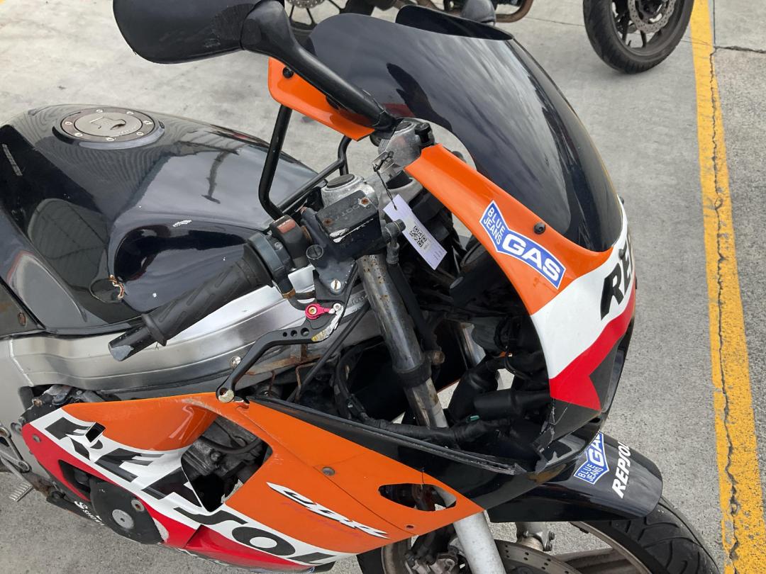 Photo '19' of Honda CBR 250