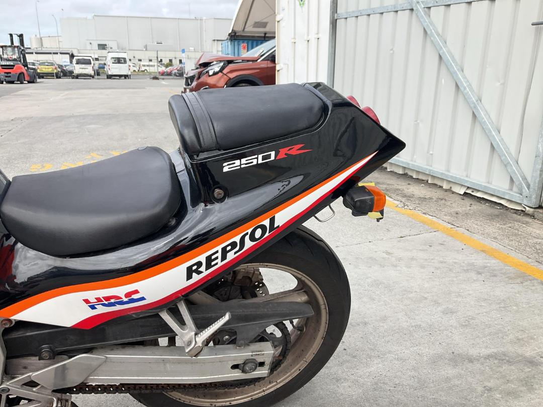 Photo '17' of Honda CBR 250