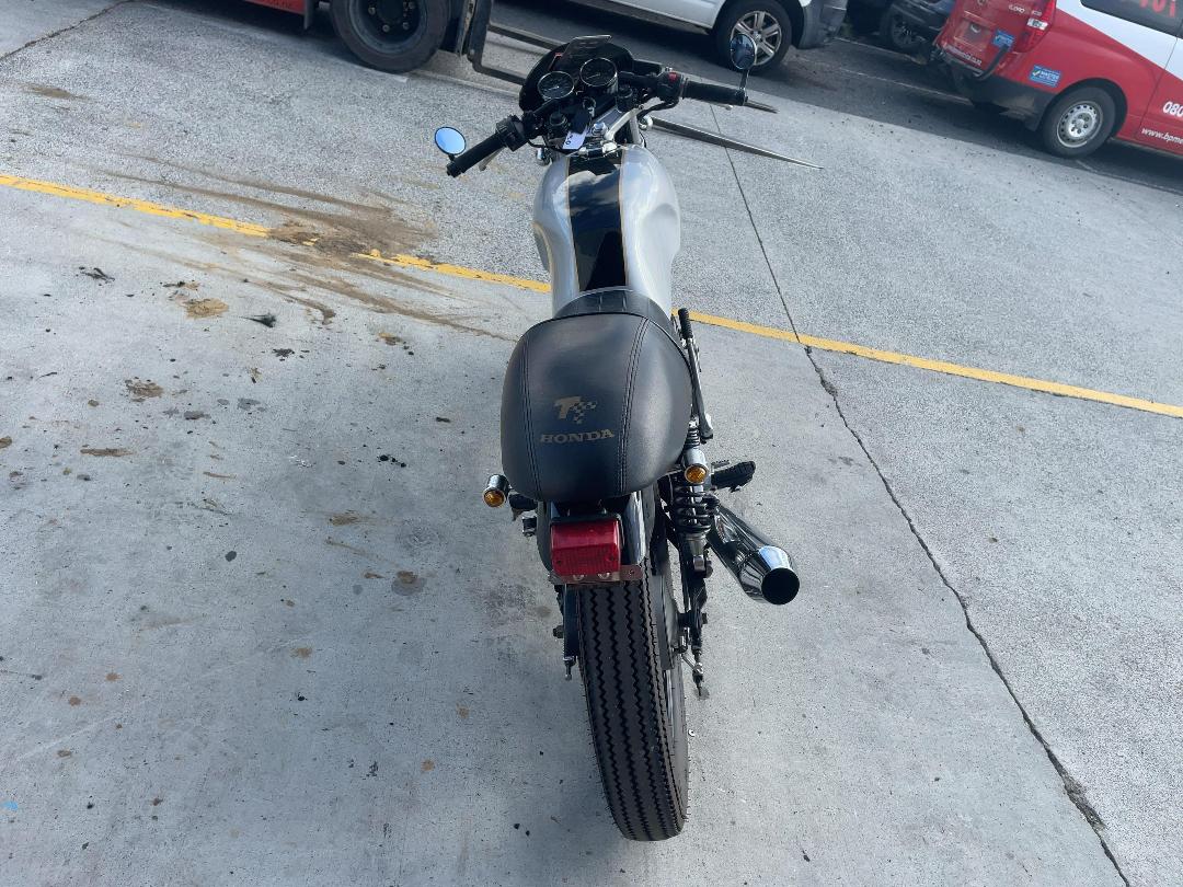 Photo '6' of Honda GB 400