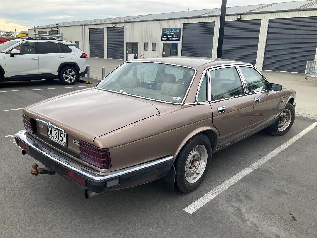 Photo '5' of Jaguar Sovereign 3.6