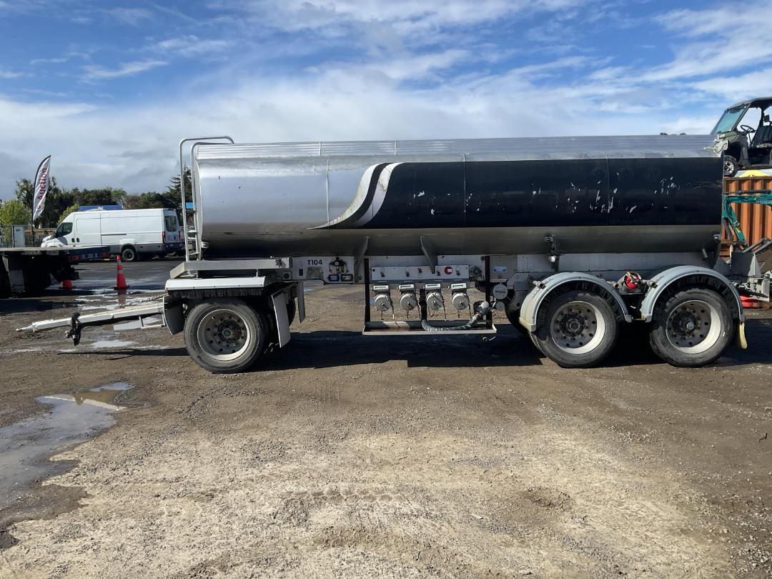 Photo '7' of Lowes Industries Tanker Trailer Full