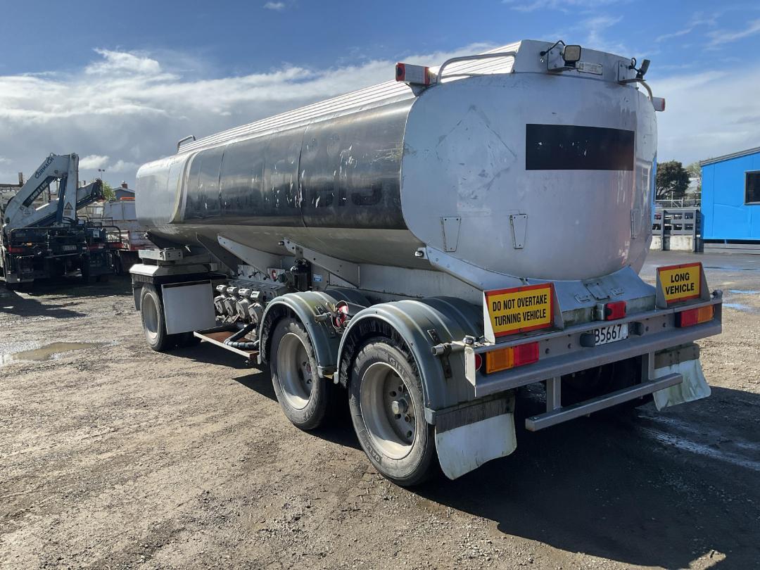 Photo '6' of Lowes Industries Tanker Trailer Full