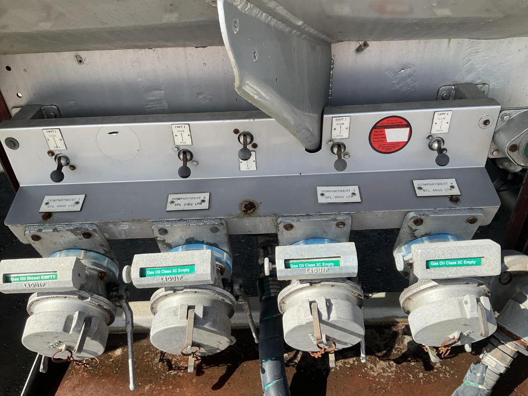 Photo '14' of Lowes Industries Tanker Trailer Full