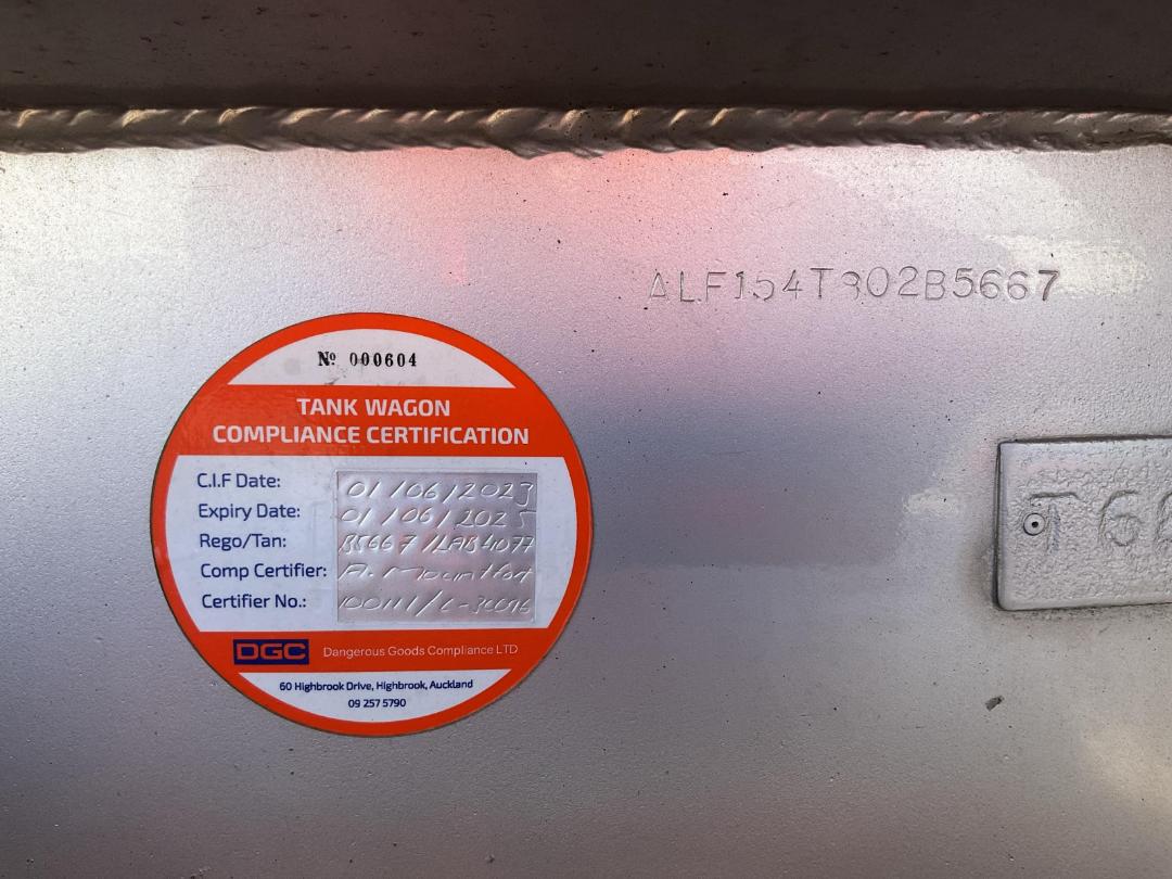 Photo '17' of Lowes Industries Tanker Trailer Full