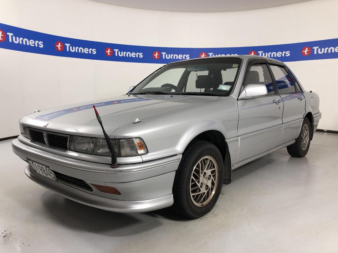 Photo '4' of Mitsubishi Galant