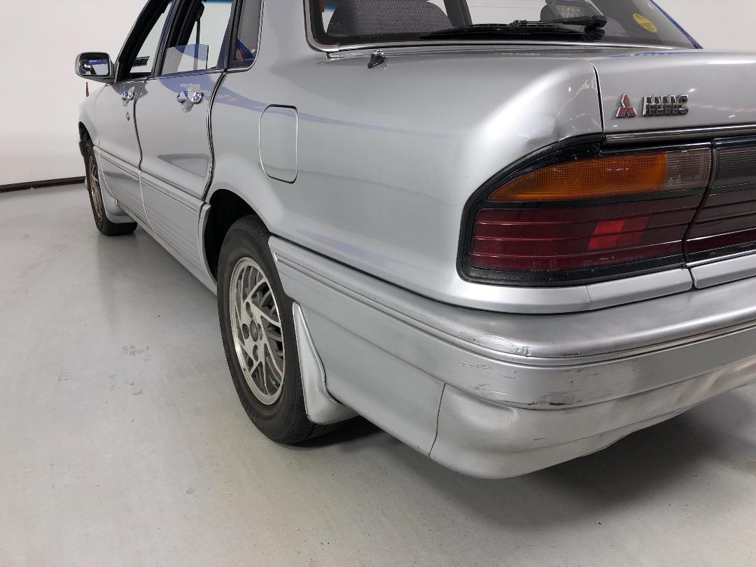 Photo '25' of Mitsubishi Galant