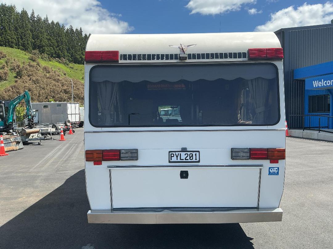 Photo '4' of Nissan Atlas Motorhome Photo '4' of Nissan Atlas Motorhome