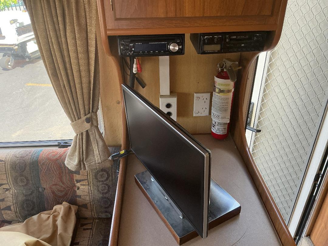 Photo '26' of Nissan Atlas Motorhome Photo '26' of Nissan Atlas Motorhome