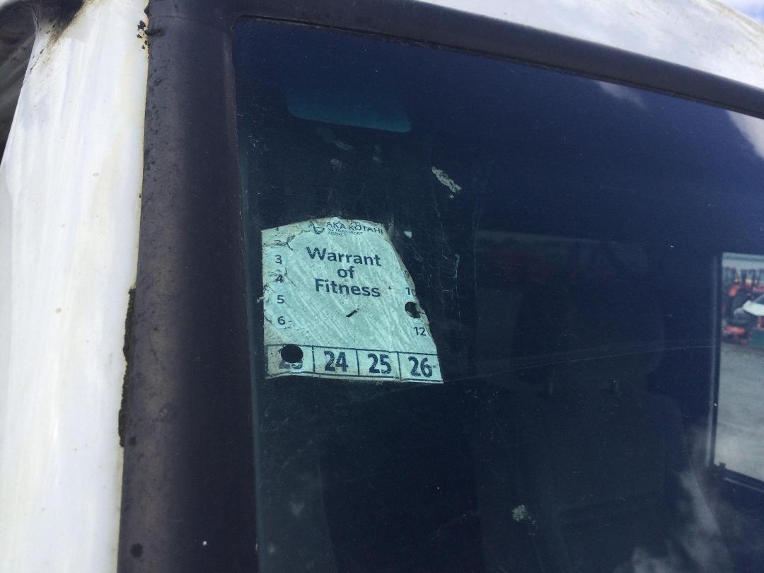 Photo '9' of Nissan Safari