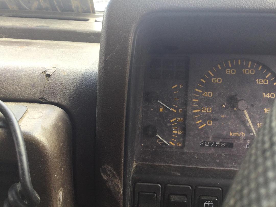 Photo '14' of Nissan Safari