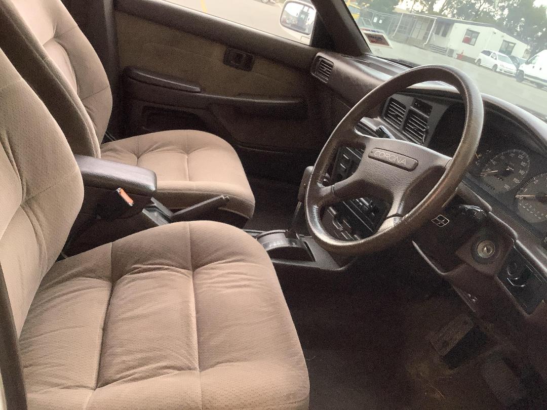 Photo '8' of Toyota Corona Photo '8' of Toyota Corona