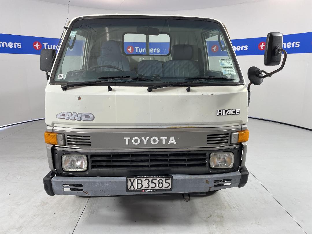 Photo '2' of Toyota Hiace