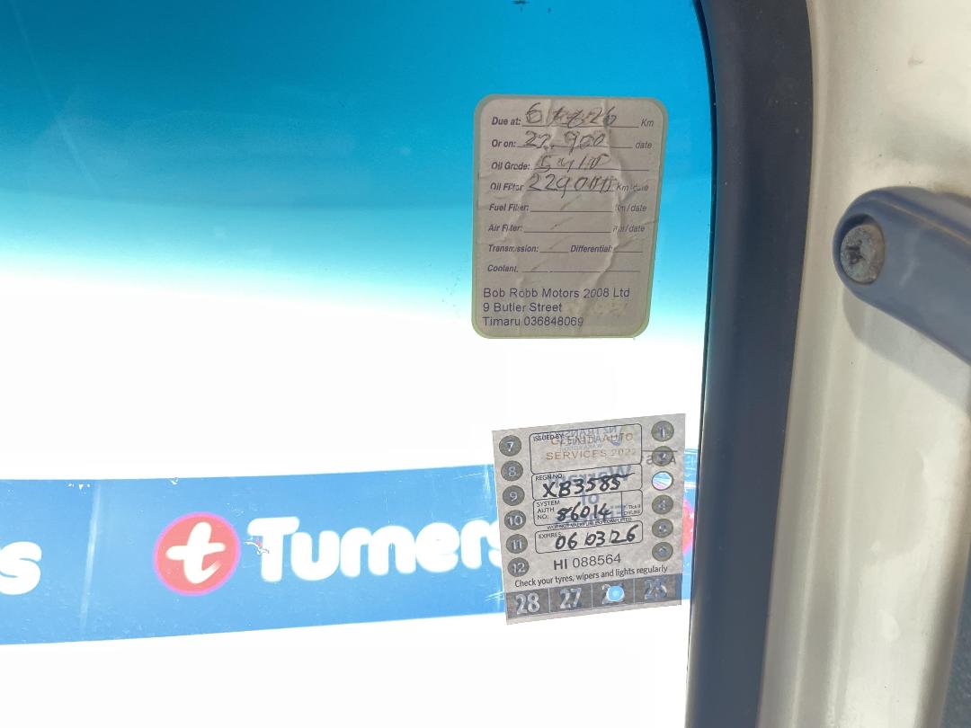 Photo '20' of Toyota Hiace