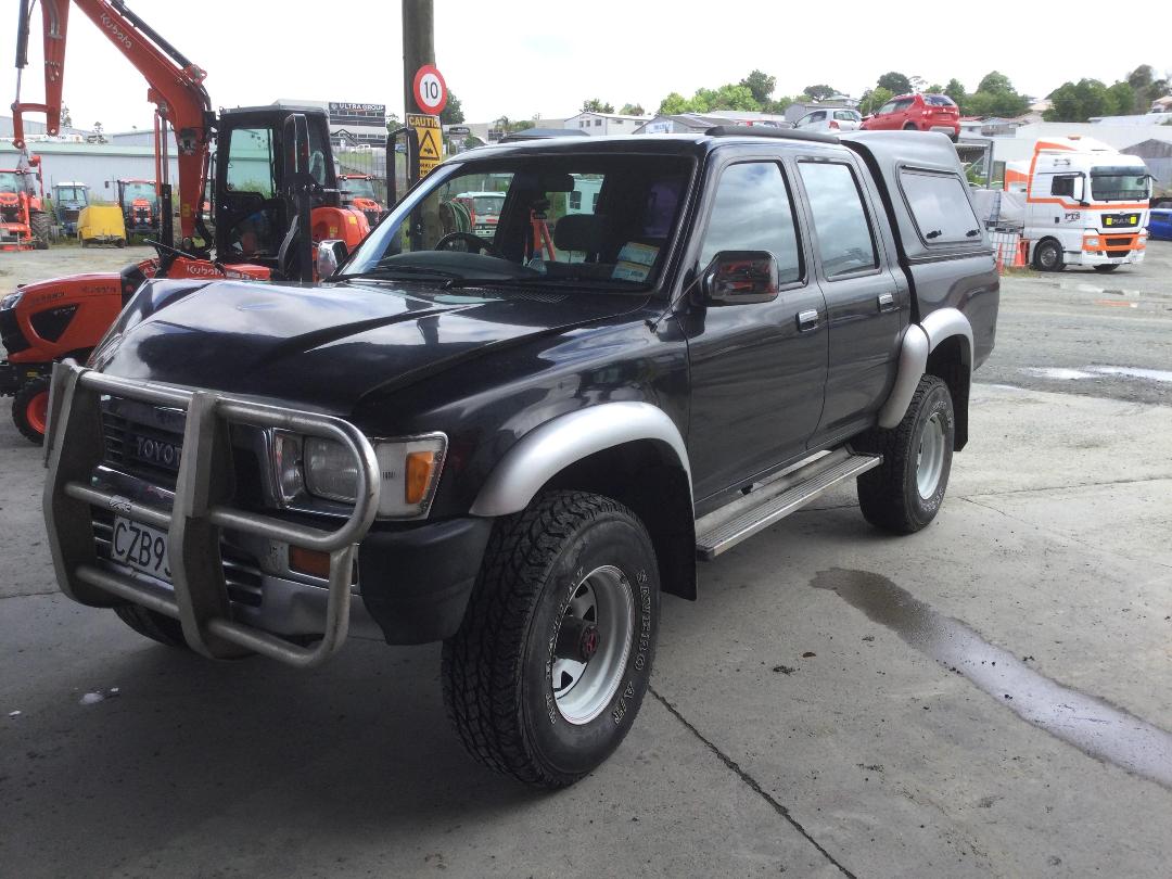 Photo '2' of Toyota Hilux Photo '2' of Toyota Hilux