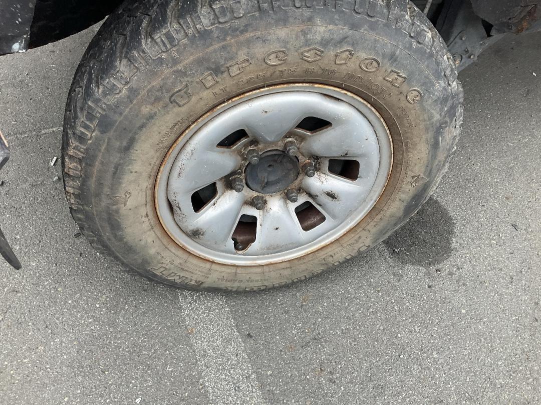 Photo '5' of Toyota Hilux Surf SR Photo '5' of Toyota Hilux Surf SR