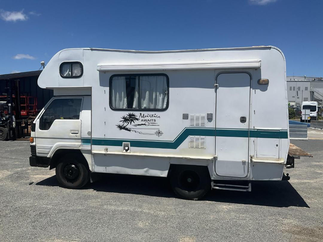 Photo '6' of Daihatsu Delta V118DJU Caravan Photo '6' of Daihatsu Delta V118DJU Caravan