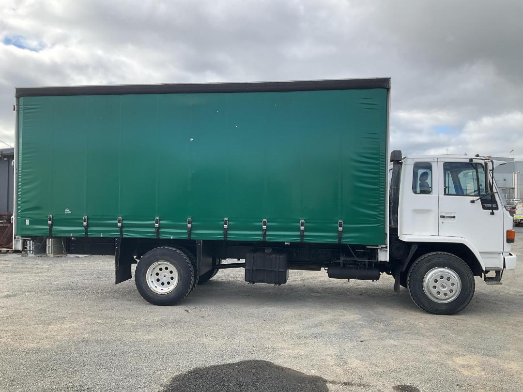 Used Isuzu FTR12KXT 1990 Turners Trucks & Machinery for Sale