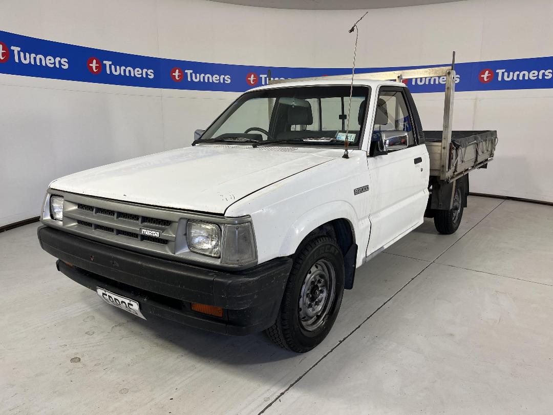 Photo '4' of Mazda B2000 Photo '4' of Mazda B2000