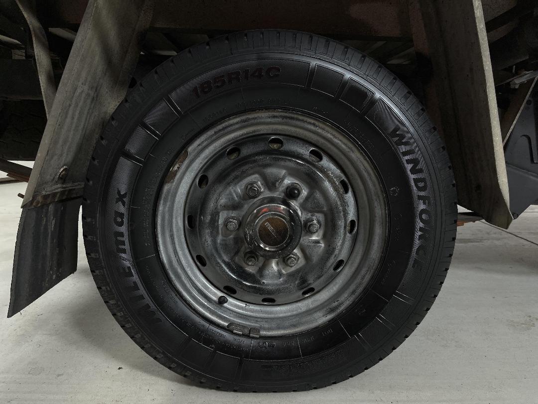 Photo '12' of Mazda B2000 Photo '12' of Mazda B2000