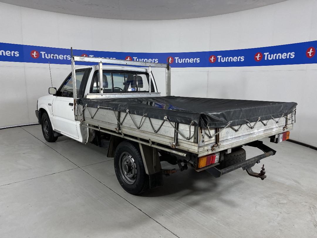 Photo '5' of Mazda B2000 Photo '5' of Mazda B2000