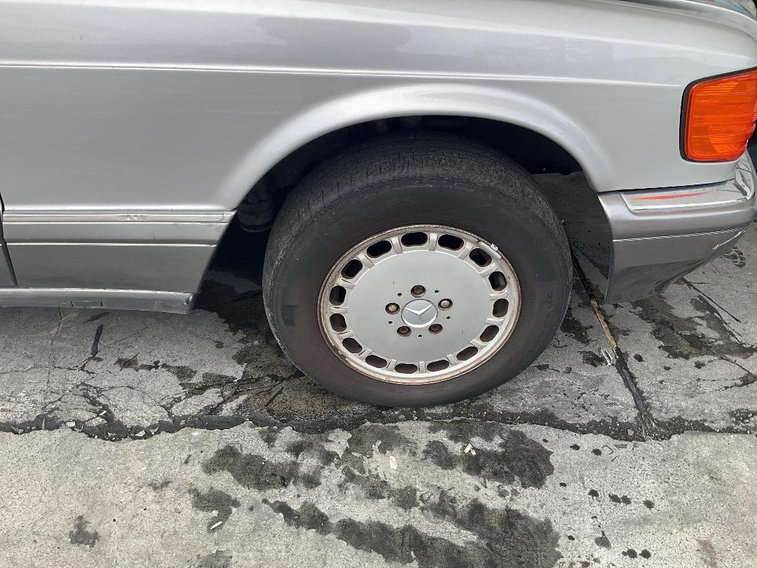 Photo '2' of Mercedes-Benz 420 SEC