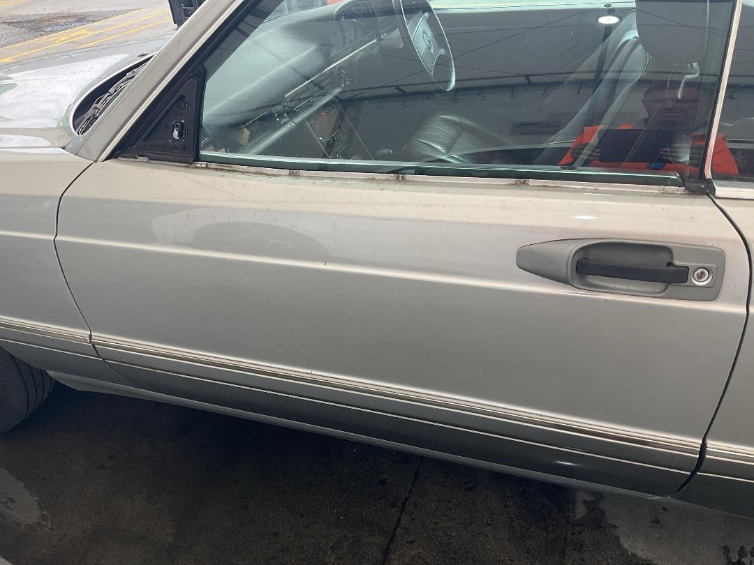 Photo '9' of Mercedes-Benz 420 SEC