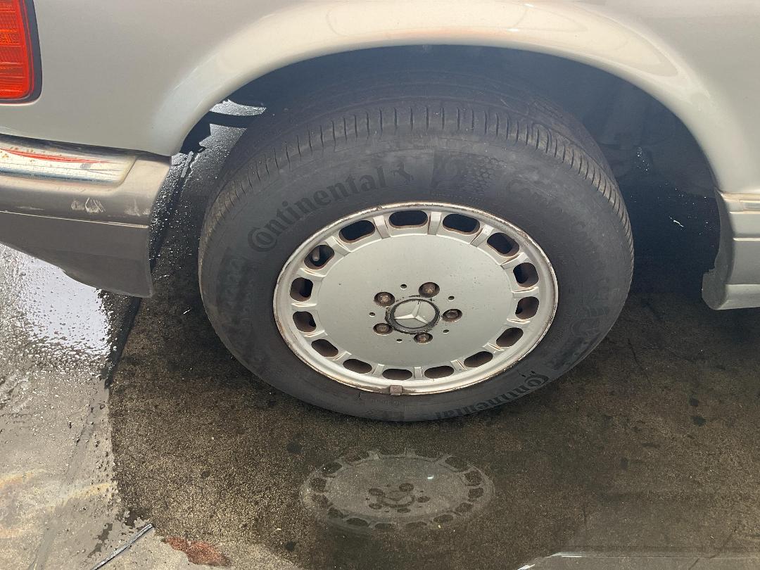 Photo '7' of Mercedes-Benz 420 SEC