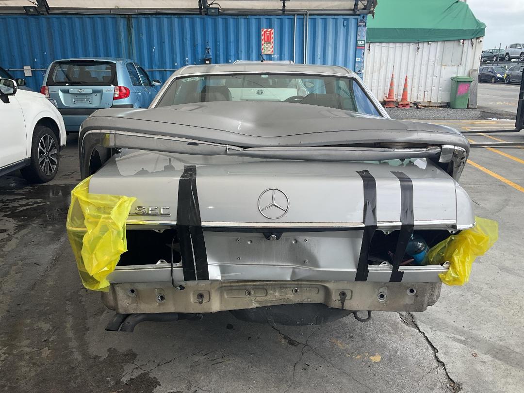 Photo '13' of Mercedes-Benz 420 SEC