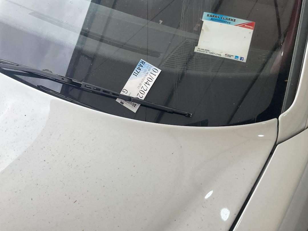 Photo '28' of Mercedes-Benz 420 SEC