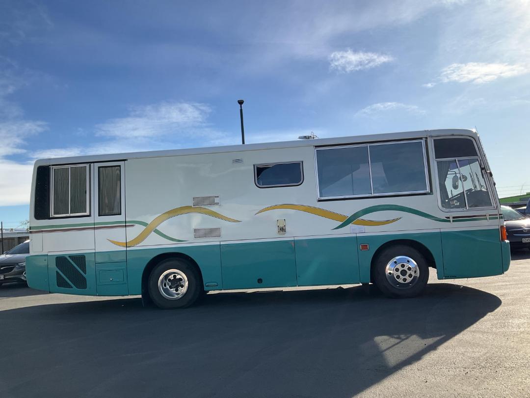 Photo '32' of Mitsubishi Fuso Motorhome Photo '32' of Mitsubishi Fuso Motorhome