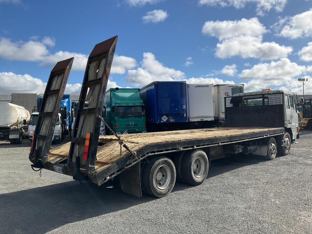 Photo '4' of Mitsubishi Fuso Transporter Photo '4' of Mitsubishi Fuso Transporter