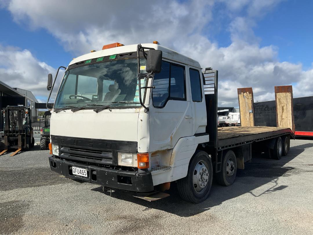 Photo '9' of Mitsubishi Fuso Transporter Photo '9' of Mitsubishi Fuso Transporter